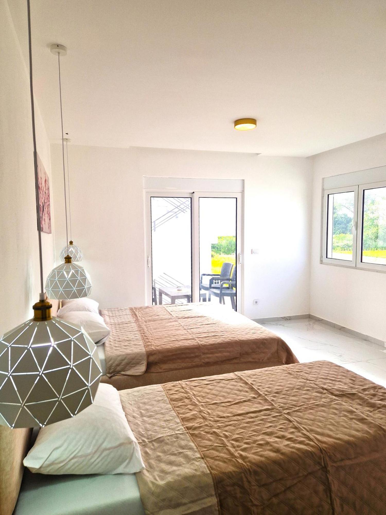 Ivana Apartments Улцинь Екстер'єр фото