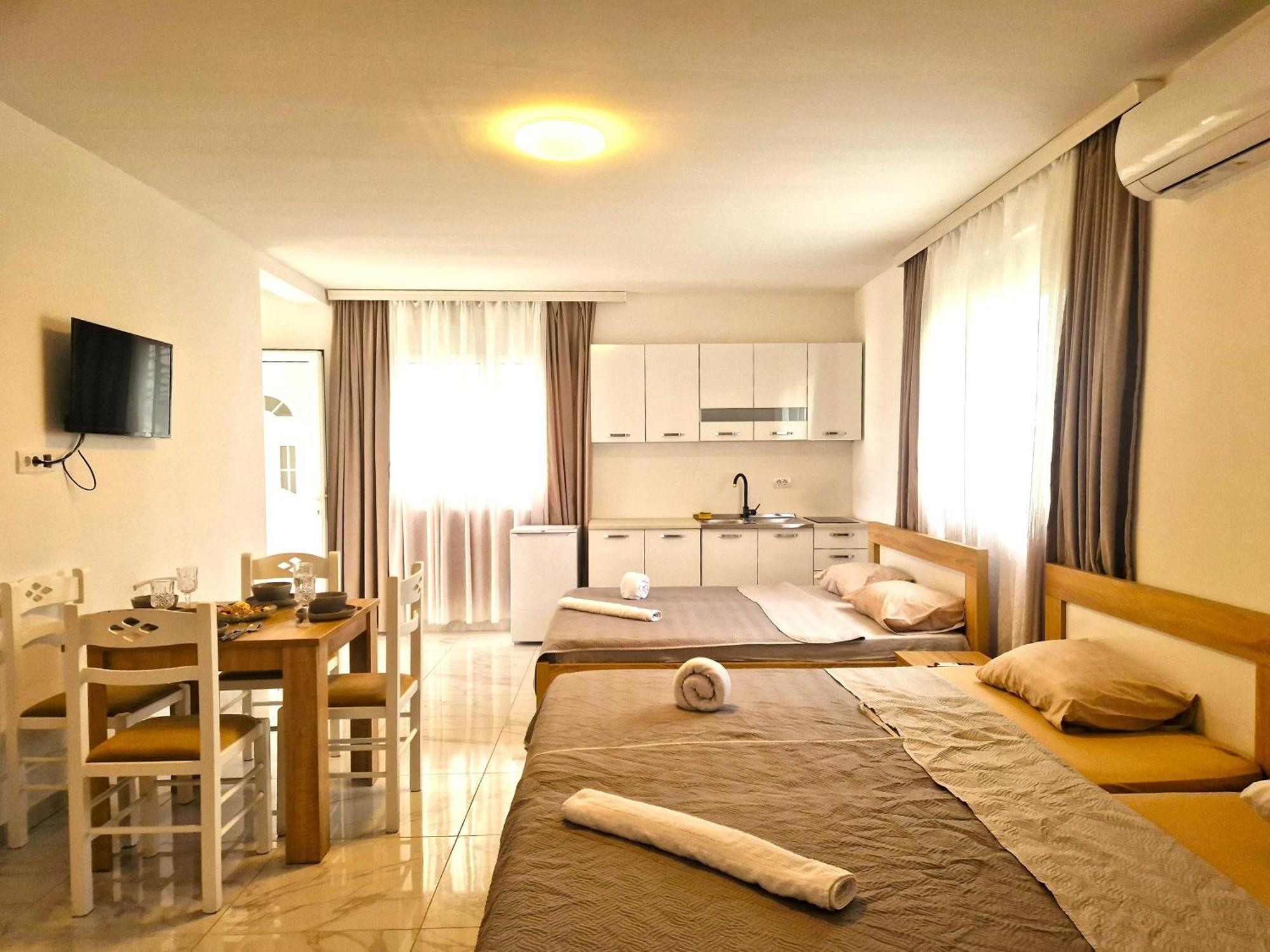 Ivana Apartments Улцинь Екстер'єр фото