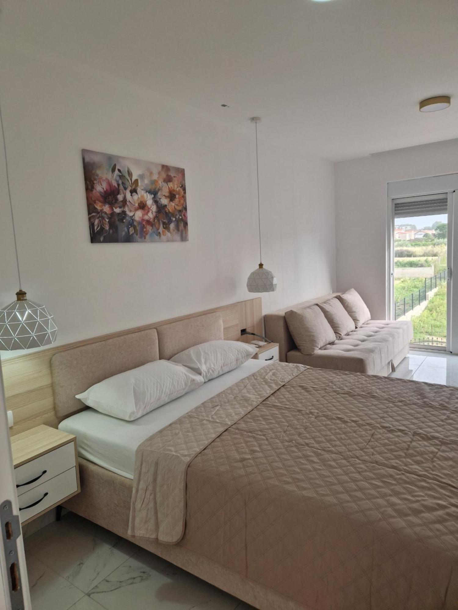 Ivana Apartments Улцинь Екстер'єр фото