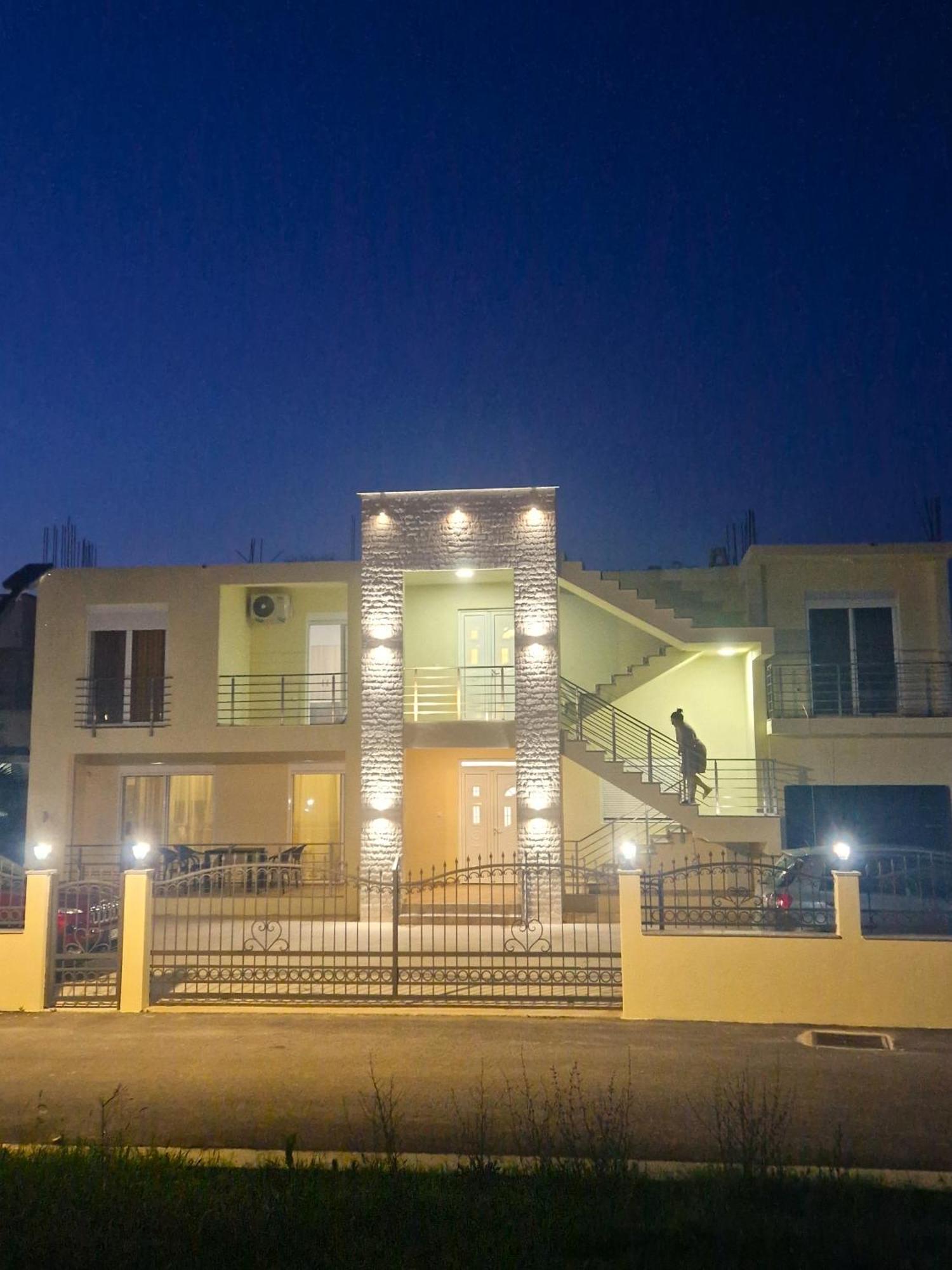 Ivana Apartments Улцинь Екстер'єр фото